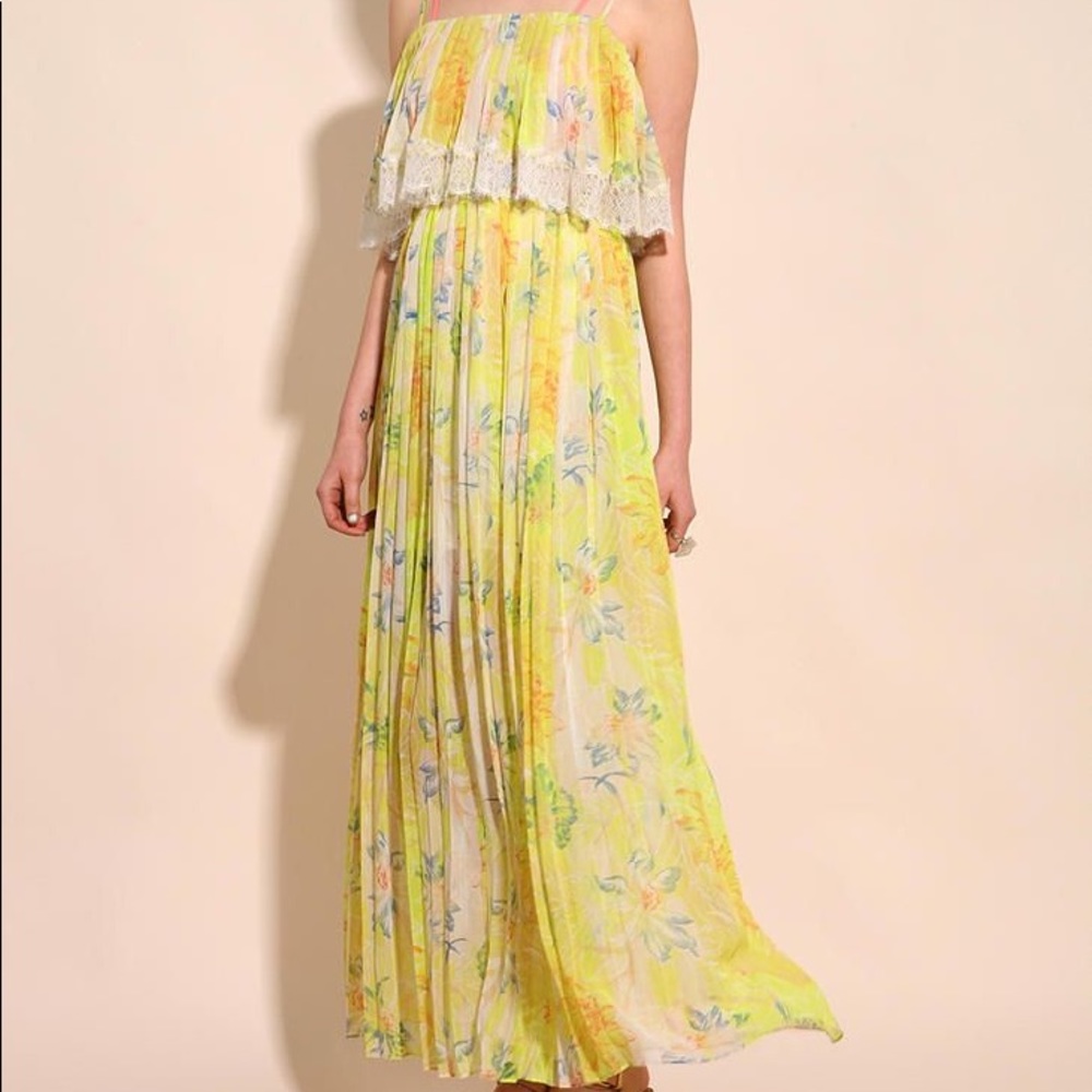 Urban Outfitters - Kimchi Blue floral maxi